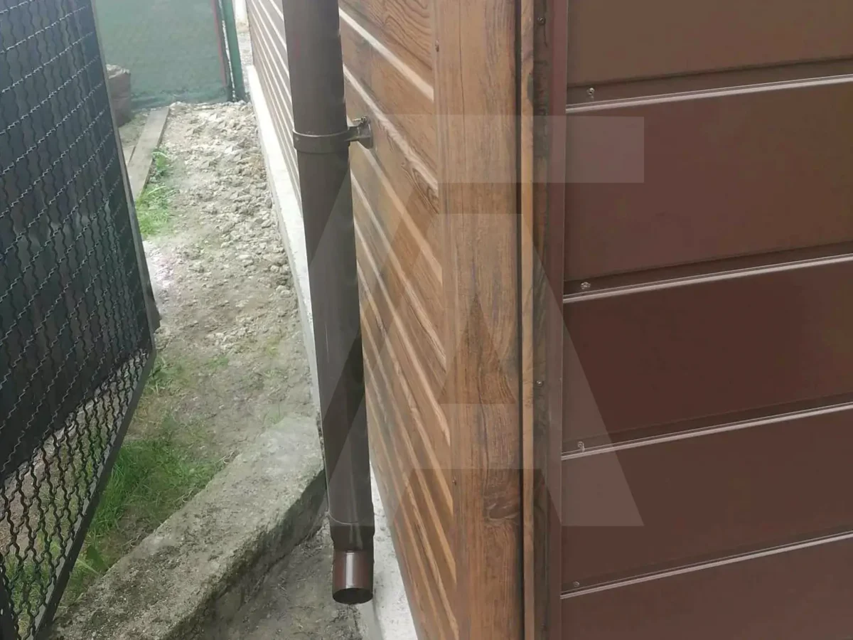 Blechgarage holzähnliche Nussbaumfarbe 9 x 5 Satteldach